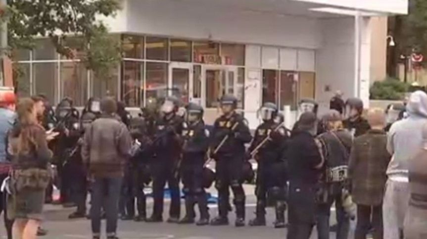 Homeland Security police officers