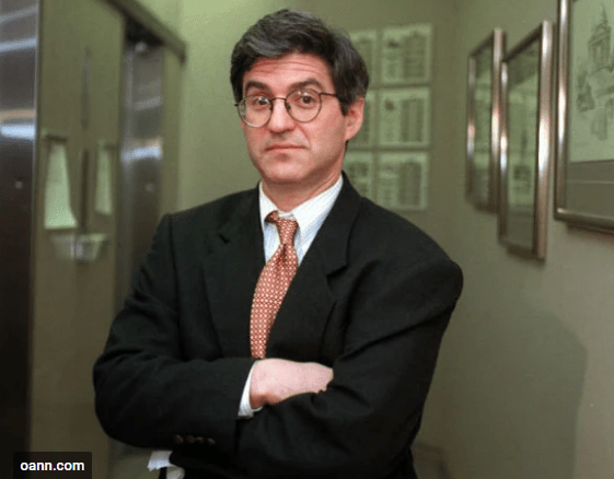 Michael Isikoff, investigative journalist. ((AP/Photo)