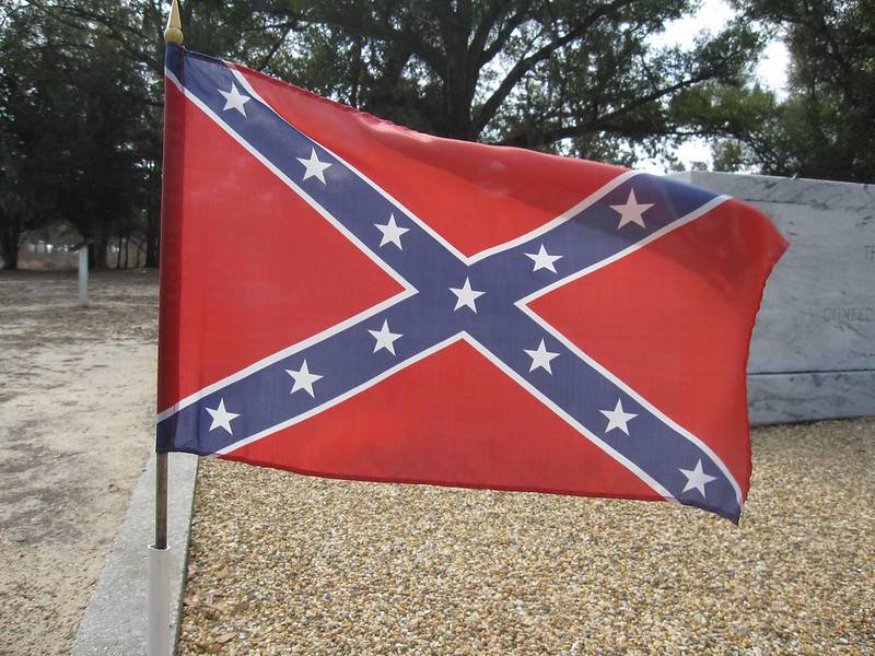 Confederate Flag in Biloxi, Miss. (edward stojakovic/Flickr)