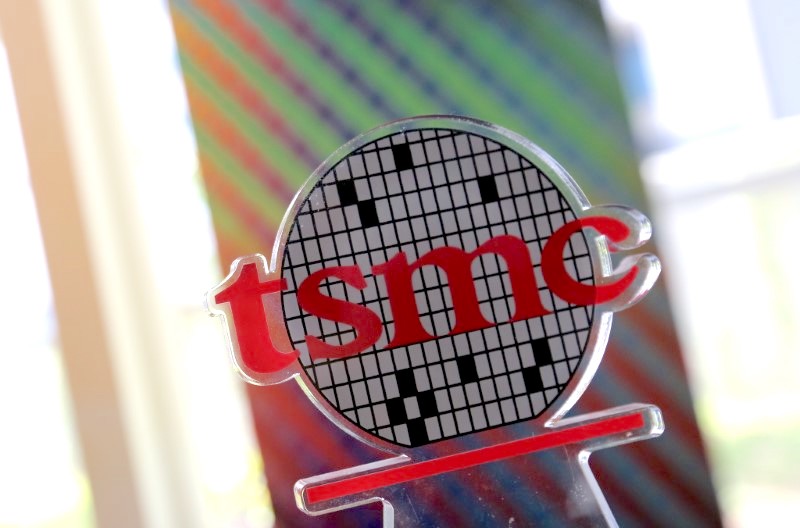 A logo of Taiwan Semiconductor Manufacturing Co (TSMC) is seen at its headquarters in Hsinchu, Taiwan, on Oct. 5, 2017.