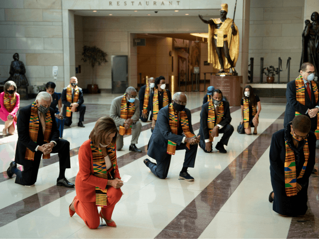 Photo by Brendan Smialowski / AFP) (Photo by BRENDAN SMIALOWSKI/AFP via Getty Images)