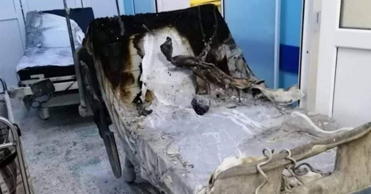 Beds that were in the Romanian hospital blazeThe Doctor Saab/Twitter