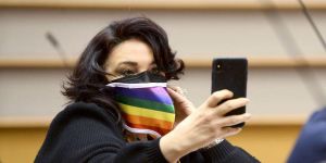 JOHANNA GERON/POOL/AFP via Getty Images