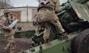 Ukrainian soldiers conducting a drill on Wednesday.