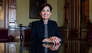 Then-Lt. Governor Kim Reynolds in her formal office talking about the transition to becoming Iowa’s next governor, May 2, 2017 (Iowa Public Radio Images/Flickr)