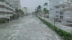 Hurricane Ian brings flooding to Florida streets