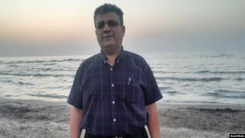The activist HRANA news agency reported on January 8 that Ali Sharifzadeh Ardakani was released on bail after being summoned to a court in Karaj to hear the charges against him.