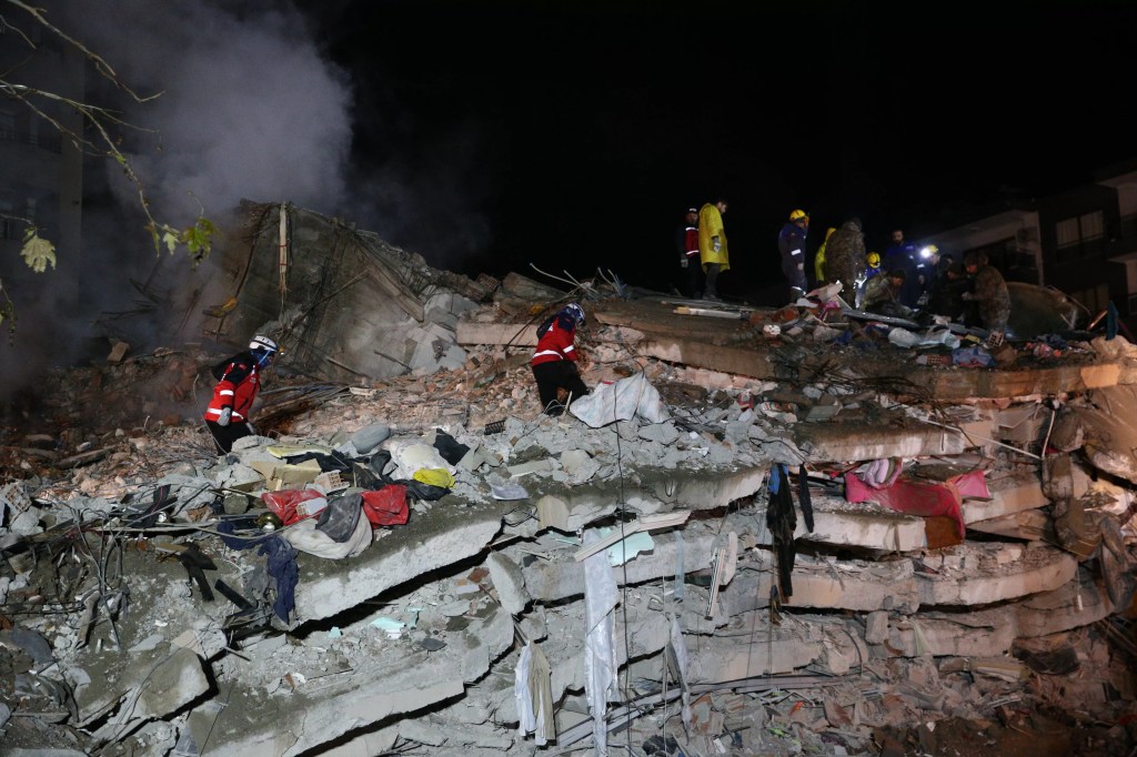 Search and rescue operations in Osmaniye, Turkey, on Feb. 7 in response to the quake. Photo: Ozan Efeoglu/Anadolu Agency via Getty Images