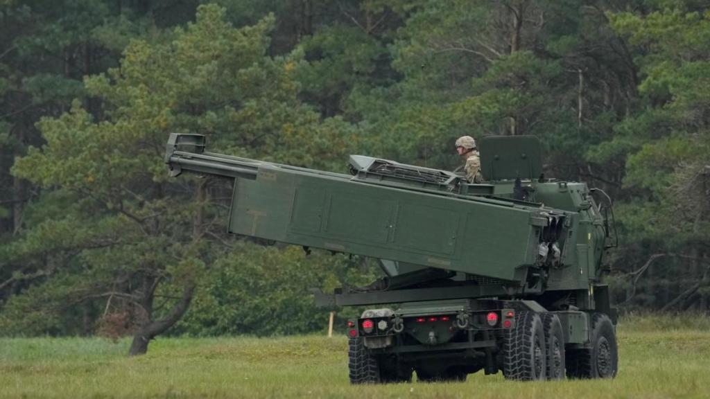 The package includes 18 High Mobility Artillery Rocket System (HIMARS) launchers. (file photo)